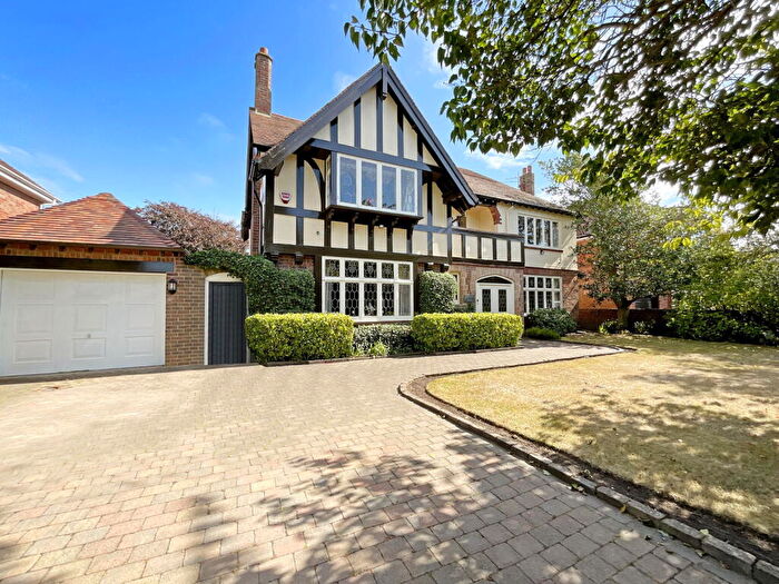 4 Bedroom Detached House For Sale In Lancaster Road, Birkdale, Southport, PR8