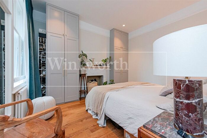 3 Bedroom Flat To Rent In Ridley Road, London, NW10