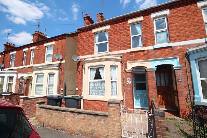 2 Bedroom End Of Terrace House To Rent In Pytchley Road, Rushden, NN10