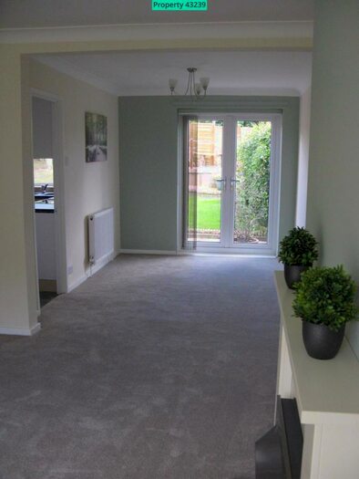 3 Bedroom Semi-Detached House To Rent In Lindisfarne Road, Durham, DH1