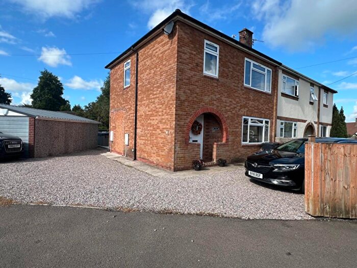 3 Bedroom End Of Terrace House For Sale In Christopher Way, Sheptton Mallet, BA4