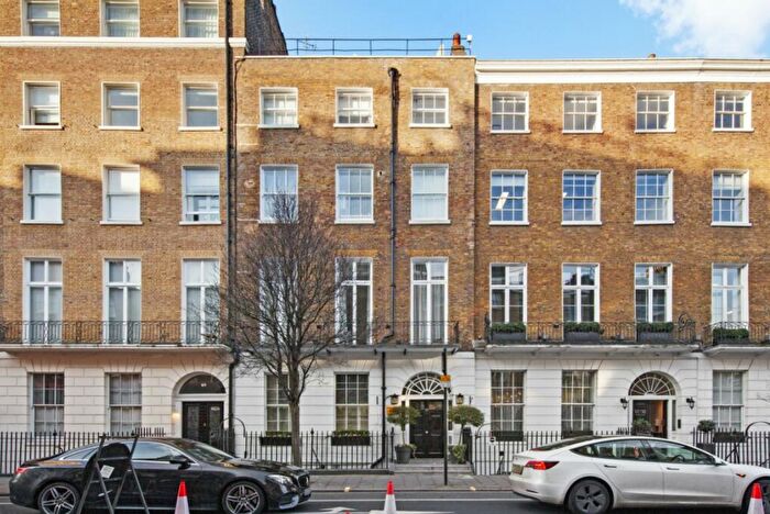 1 Bedroom Flat To Rent In Gloucester Place, Marylebone, W1U