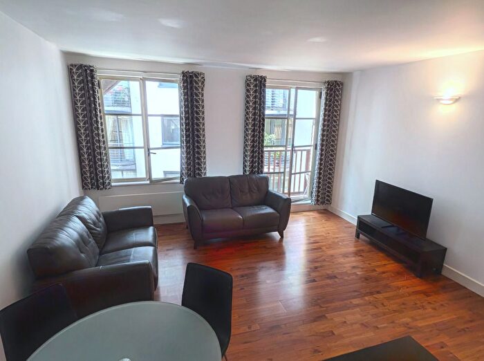 1 Bedroom Flat To Rent In Queen Elizabeth Street, London, SE1