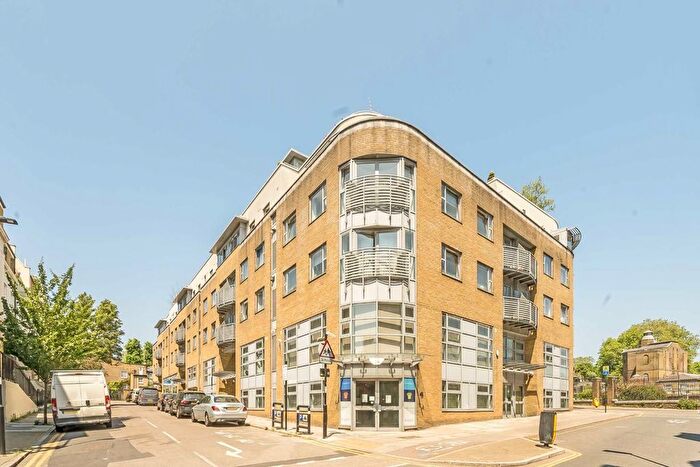 1 Bedroom Flat To Rent In Naoroji Street, London, WC1X