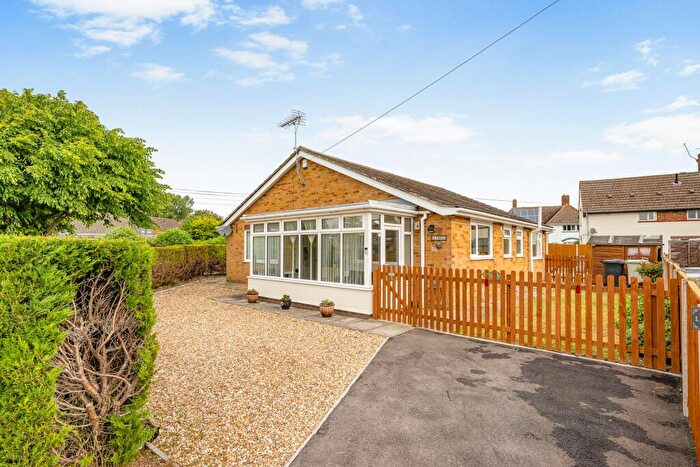 4 Bedroom Detached Bungalow For Sale In High Street, Ingoldmells, PE25