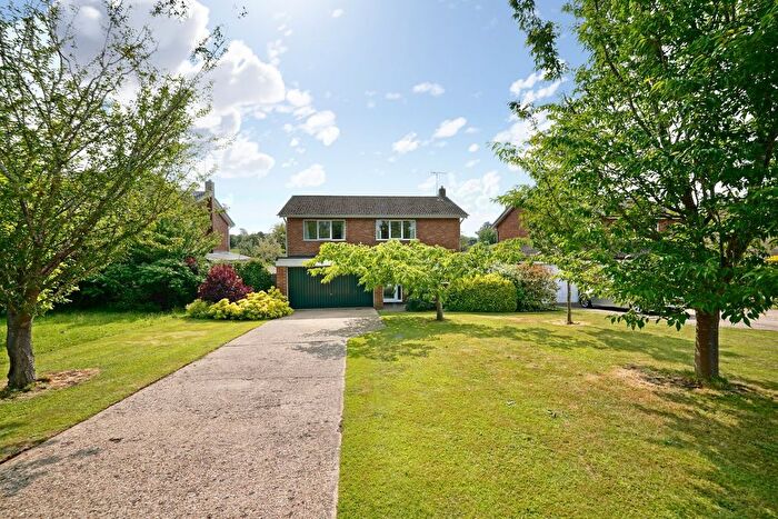 4 Bedroom Detached House For Sale In Beech Avenue, Great Stukeley, Huntingdon, PE28