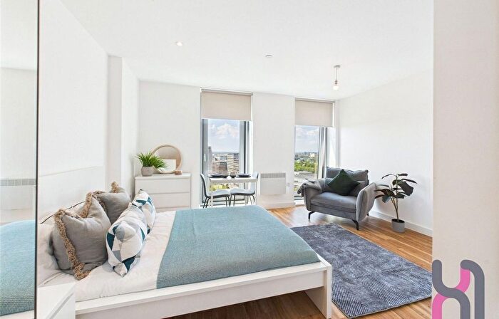 Studio To Rent In Michigan Point Tower D, Michigan Avenue, M50