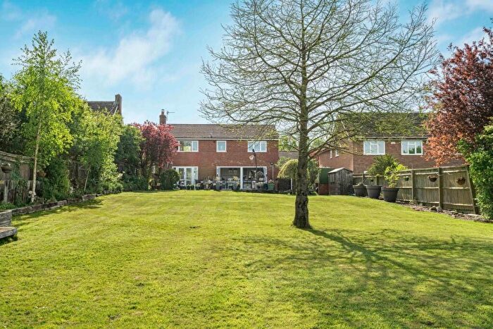 4 Bedroom Detached House For Sale In Grendon Road, Edgcott, Aylesbury, Buckinghamshire, HP18