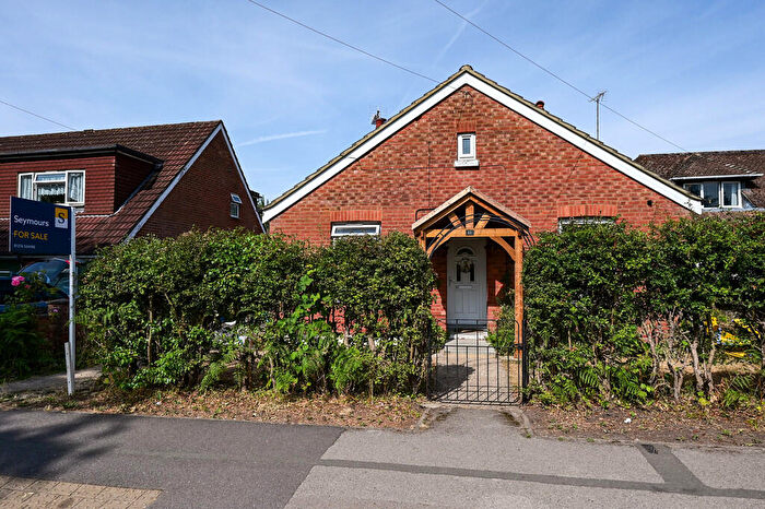 2 Bedroom Detached Bungalow For Sale In Cambridge Road, Owlsmoor, GU47