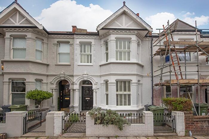 5 Bedroom Terraced House To Rent In Englewood Road London, SW12