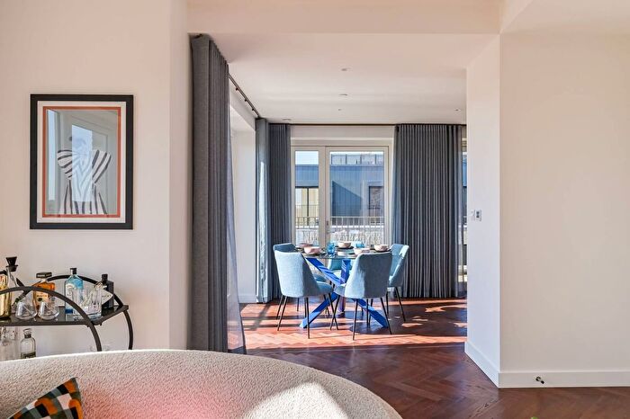 2 Bedroom Flat For Sale In Brent Cross Town, Brent Cross, NW2