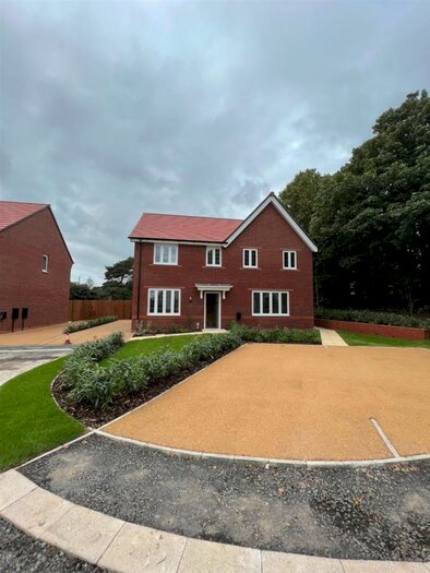 3 Bedroom House To Rent In Aspen Close, Prescot, L35