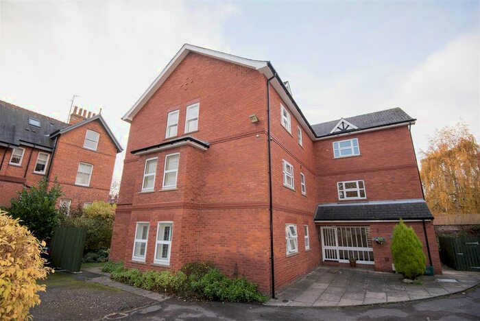2 Bedroom Flat To Rent In St. Peters Court, York, YO30