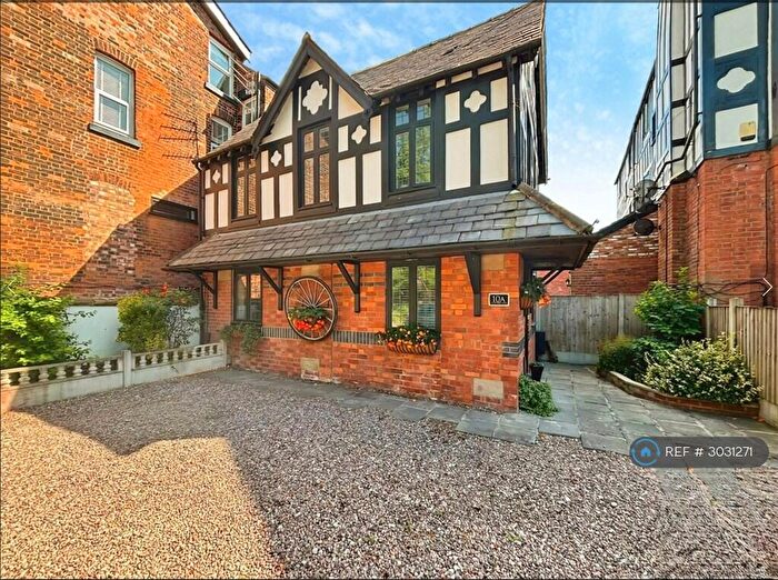 3 Bedroom Detached House To Rent In Half Edge Lane, Manchester, M30