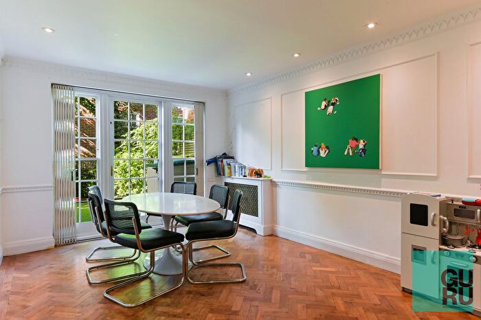 4 Bedroom Terraced House To Rent In Abbotsbury Road, London, W14