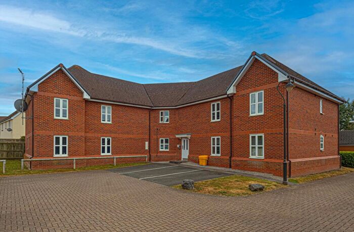 2 Bedroom Flat For Sale In Sherbourne Court, Weston, CW2