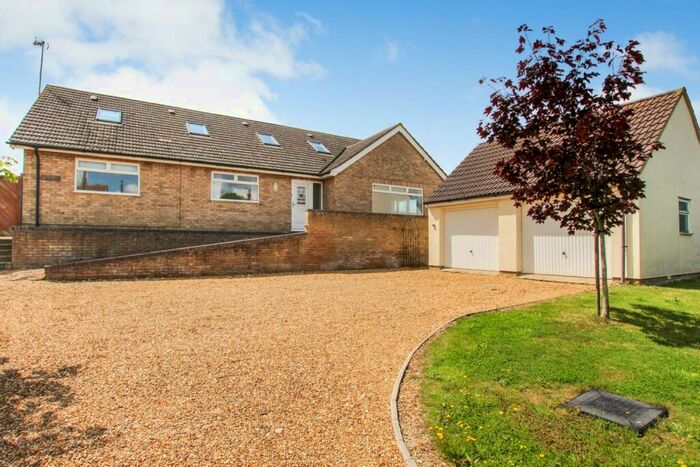 5 Bedroom Detached House For Sale In Great Raveley, Huntingdon, PE28