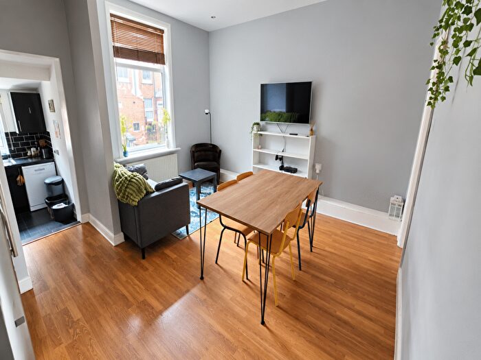 6 Bedroom Terraced House To Rent In Lucas Place, Woodhouse, Leeds, LS6