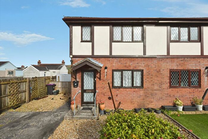 2 Bedroom Terraced House For Sale In Rhodfa Brynrhos, Glanamman, Ammanford, Carmarthenshire, SA18