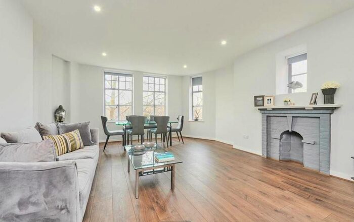 3 Bedroom Flat To Rent In Maida Vale, London, W9