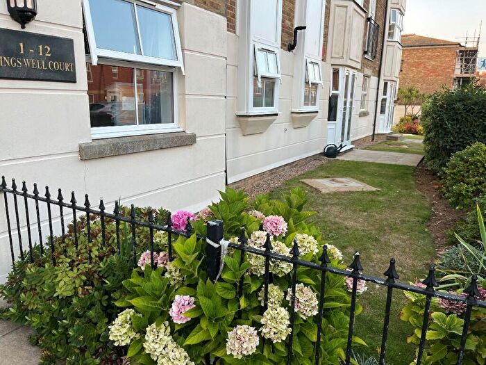 2 Bedroom Apartment For Sale In The Causeway, Seaford, East Sussex, BN25