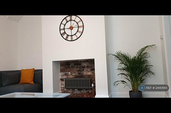 1 Bedroom Flat To Rent In Princes Avenue, Hull, HU5