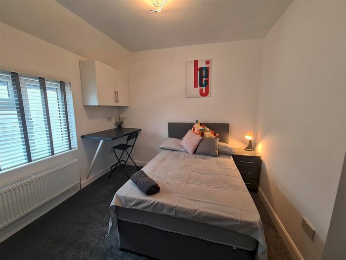 1 Bedroom Property To Rent In Worcester Road, Bromsgrove, B61