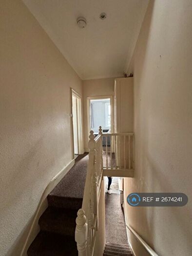 1 Bedroom Flat To Rent In Leicester Road, Barnet, EN5