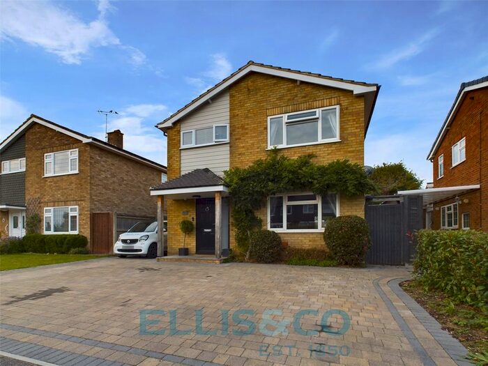 4 Bedroom Detached House For Sale In Bramley Road, East Peckham, Tonbridge, Kent, TN12