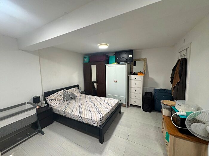 1 Bedroom Studio To Rent In Western Road, Mitcham, CR4