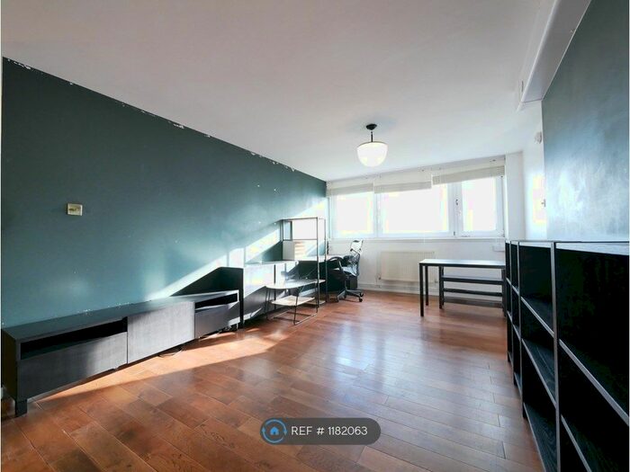 1 Bedroom Flat To Rent In Poynter House, London, W11