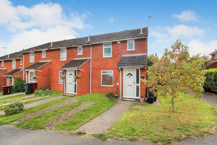 3 Bedroom End Of Terrace House To Rent In Minton Close, Tilehurst, Reading, RG30