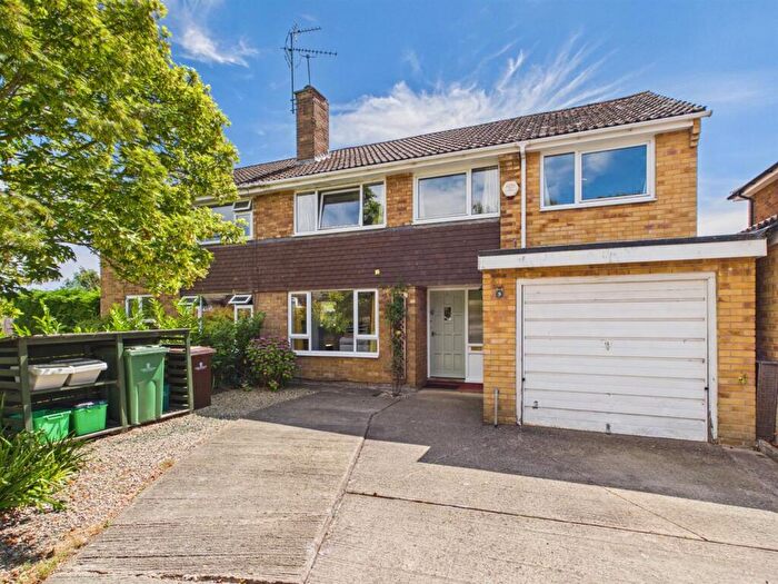 5 Bedroom Semi Detached House For Sale In Willersey Road, Cheltenham, GL51