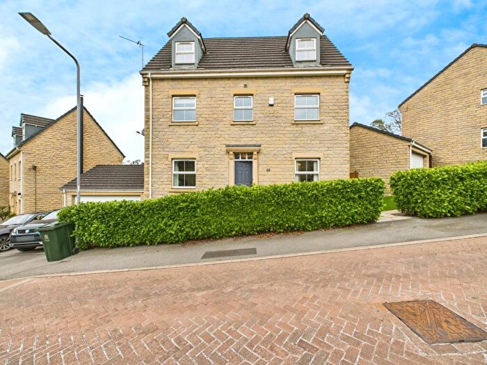4 Bedroom Detached House For Sale In Swan Avenue, Bingley, BD16