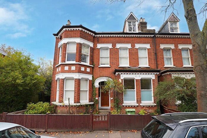 2 Bedroom Maisonette To Rent In Croxted Road, Dulwich, London, SE21