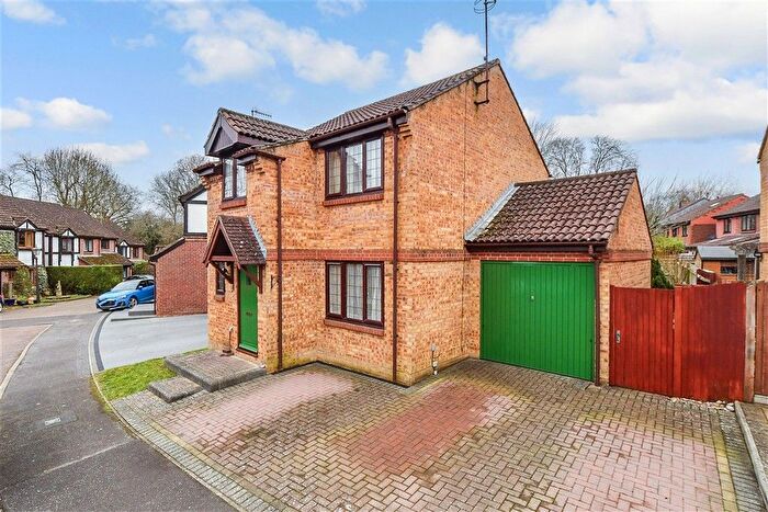 3 Bedroom Detached House For Sale In The Brook, Southwater, Horsham, West Sussex, RH13