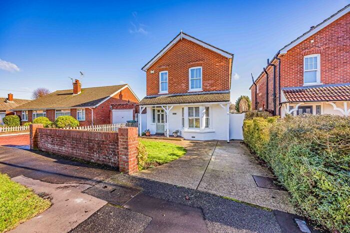 3 Bedroom Detached House For Sale In Southbourne Avenue, Emsworth, PO10