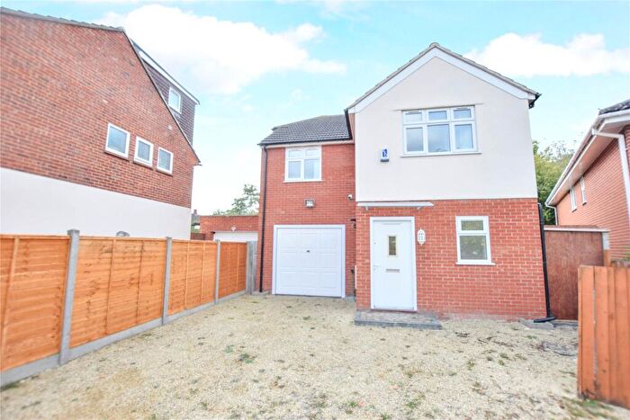 4 Bedroom Detached House To Rent In Binfield Road, Bracknell, Berkshire, RG42