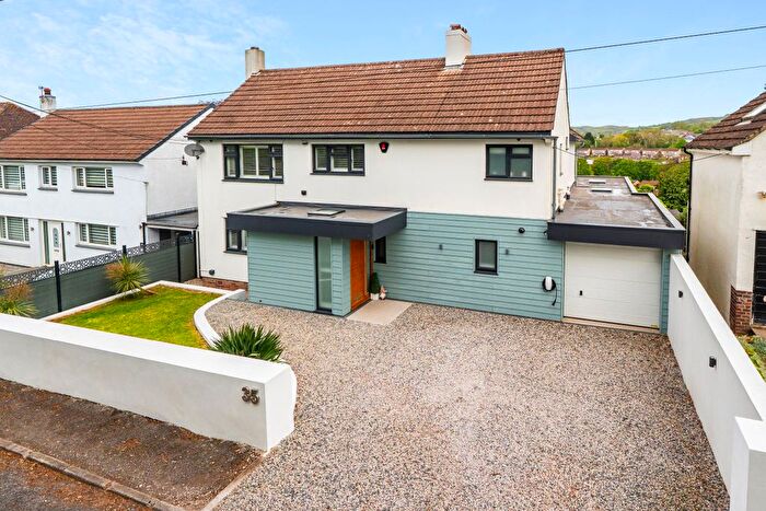 4 Bedroom Detached House For Sale In Chaddlewood Close, PL7