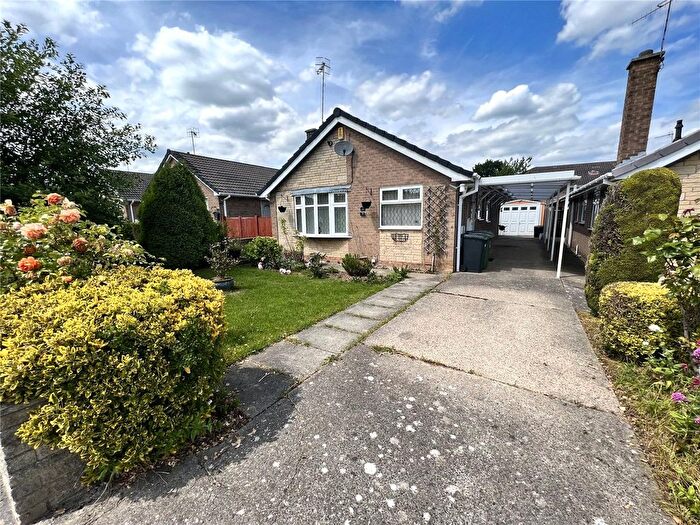 3 Bedroom Bungalow For Sale In Hucklow Avenue, Inkersall, Chesterfield, Derbyshire, S43