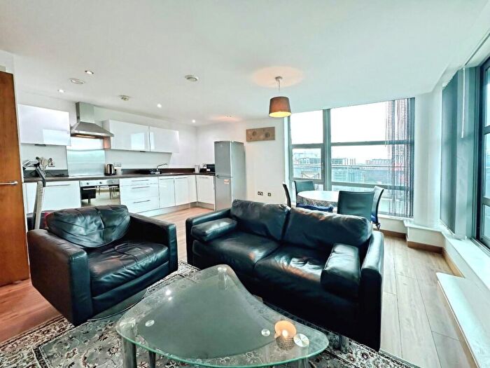 2 Bedroom Flat To Rent In , St. George Building, Great George Street, Leeds, West Yorkshire, LS1