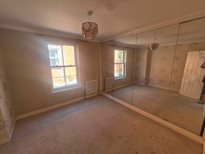 1 Bedroom Flat To Rent In Hendford Grove, Yeovil, BA20