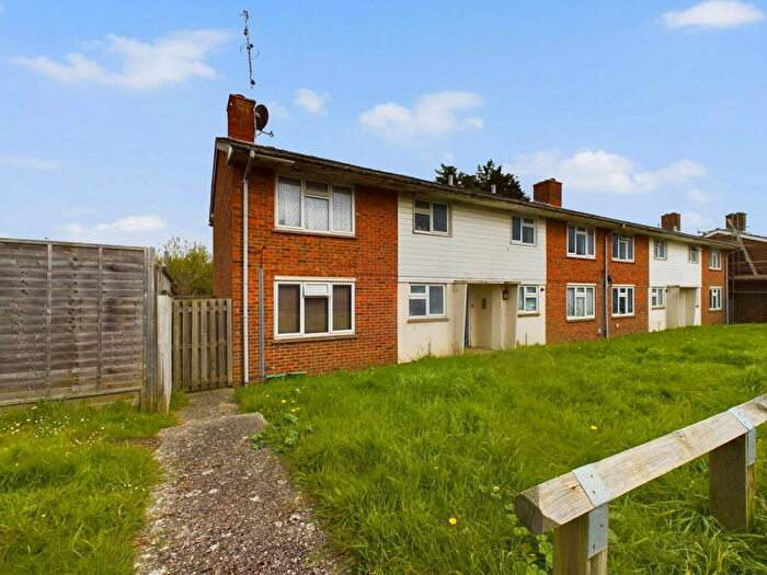1 Bedroom Flat For Sale In Millfield, Sompting, BN15