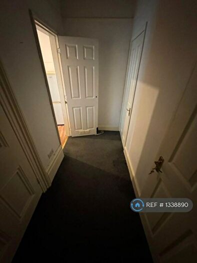 1 Bedroom Flat To Rent In Blackheath, London, SE3