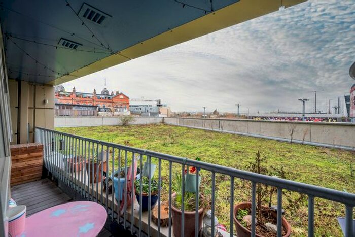 1 Bedroom Flat To Rent In Arsenal, Arsenal, London, N7