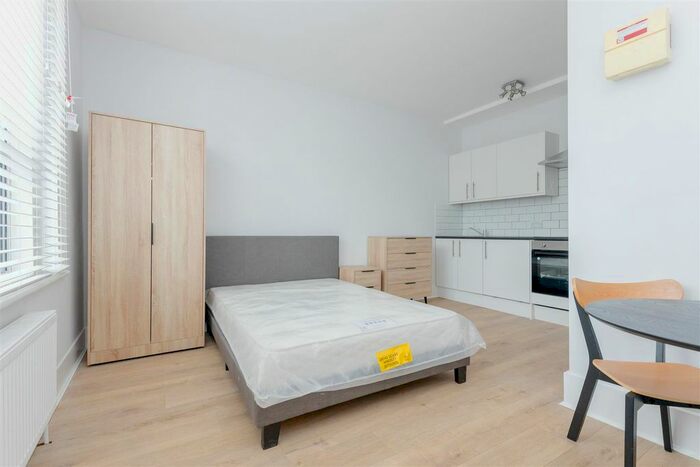 Studio To Rent In Earls Court Road, Earls Court, SW5