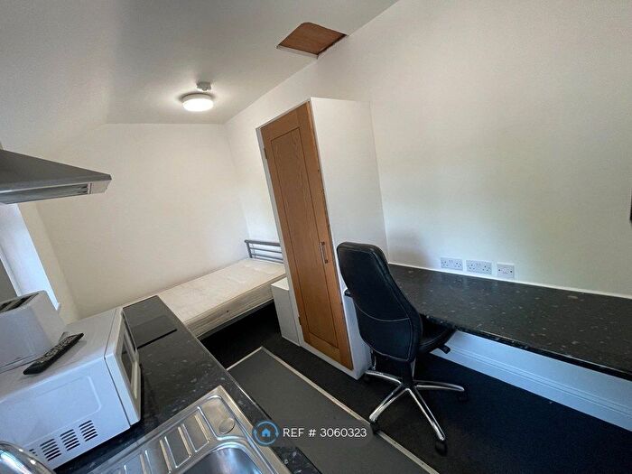 Studio To Rent In Forest Rise, Loughborough, LE11