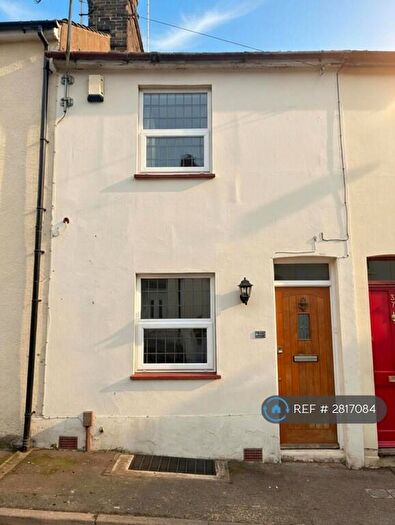 3 Bedroom Terraced House To Rent In Baker St, Rochester, ME1