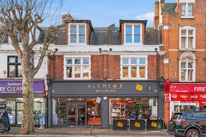 2 Bedroom Apartment For Sale In Brighton Road, Surbiton, KT6