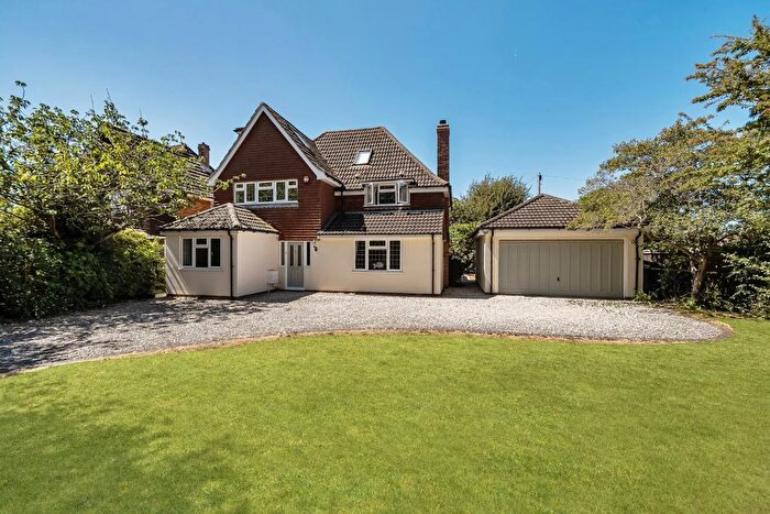 5 Bedroom Property For Sale In St. Catherines Road, Hayling Island, PO11